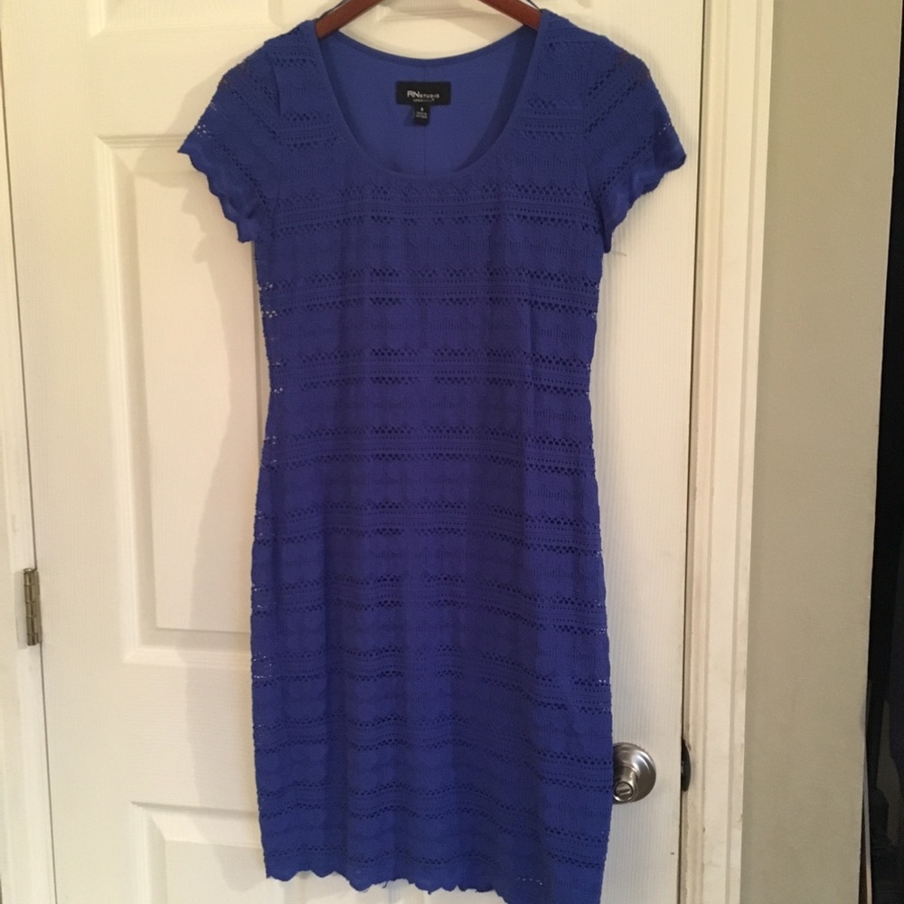LIKE NEW blue lace/eyelet knee-length dress size 8